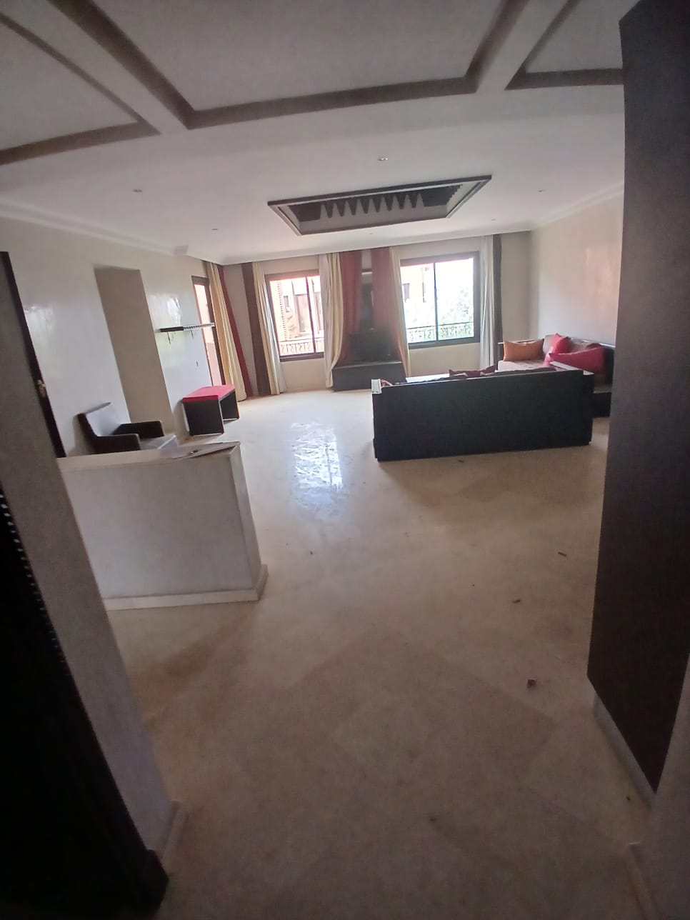 Marrakech Expert Immo vous propose ce magnifique appartement à la vente, situé au cœur de la Palmeraie de Marrakech