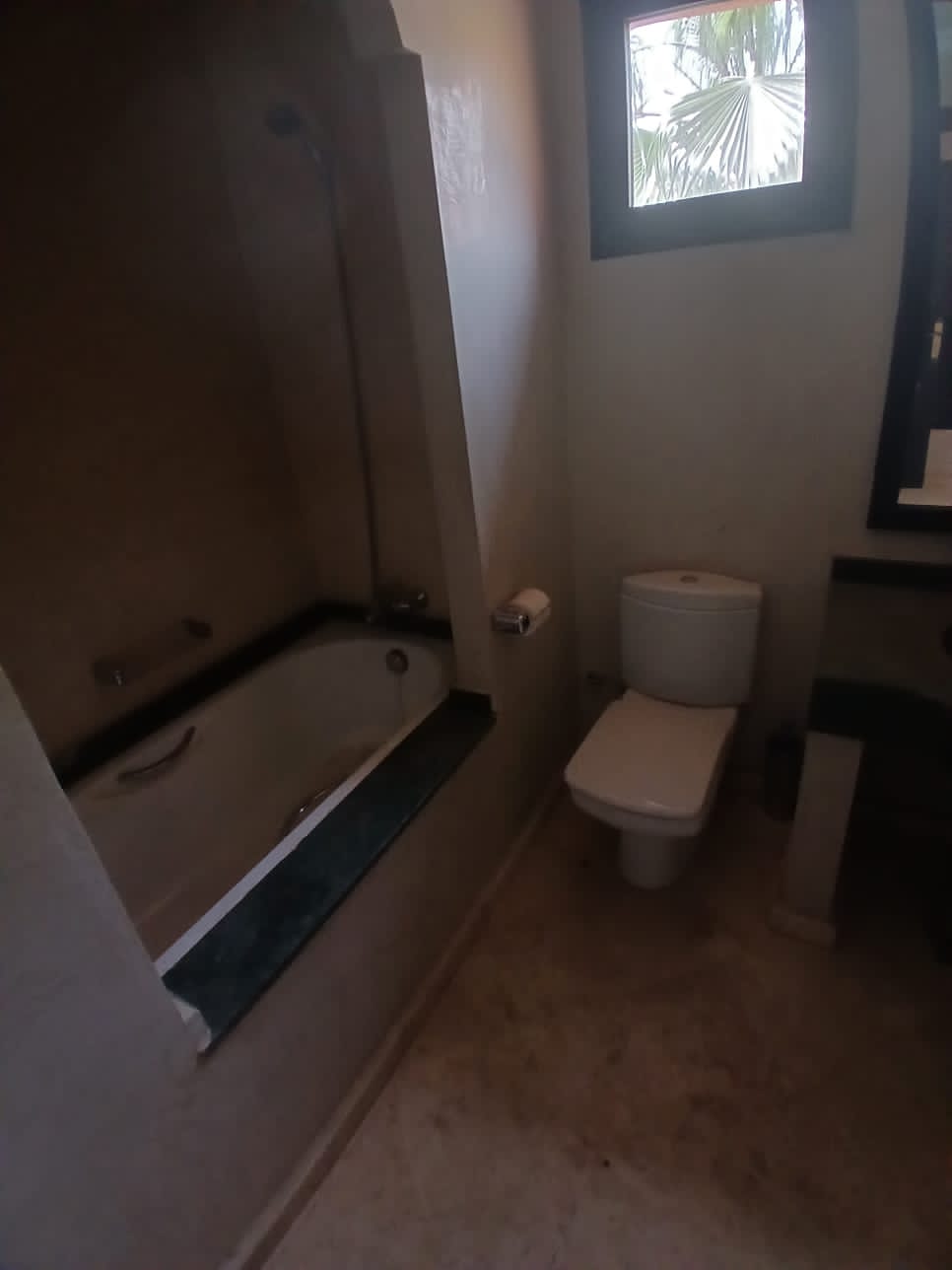 Marrakech Expert Immo vous propose ce magnifique appartement à la vente, situé au cœur de la Palmeraie de Marrakech