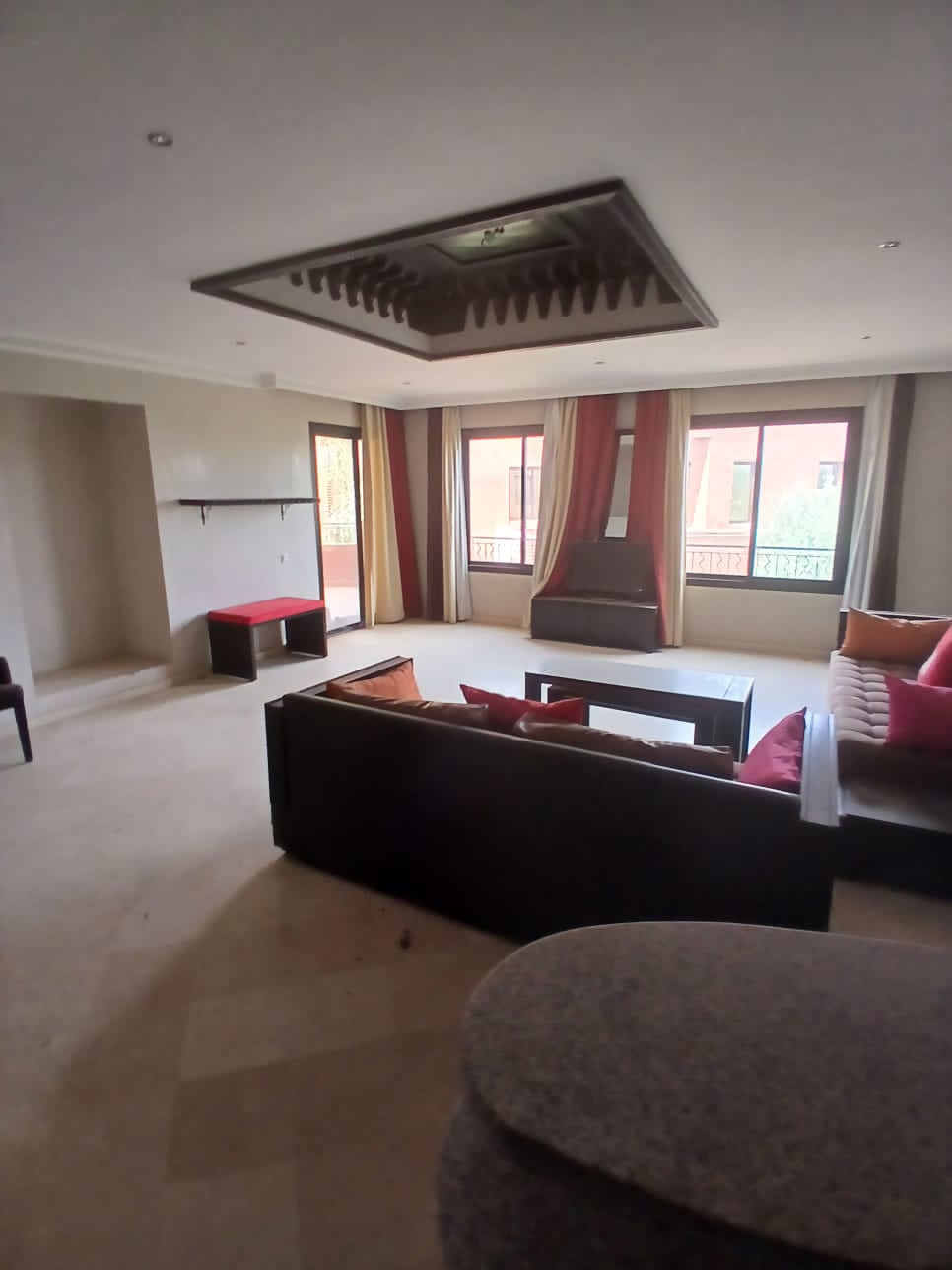 Marrakech Expert Immo vous propose ce magnifique appartement à la vente, situé au cœur de la Palmeraie de Marrakech