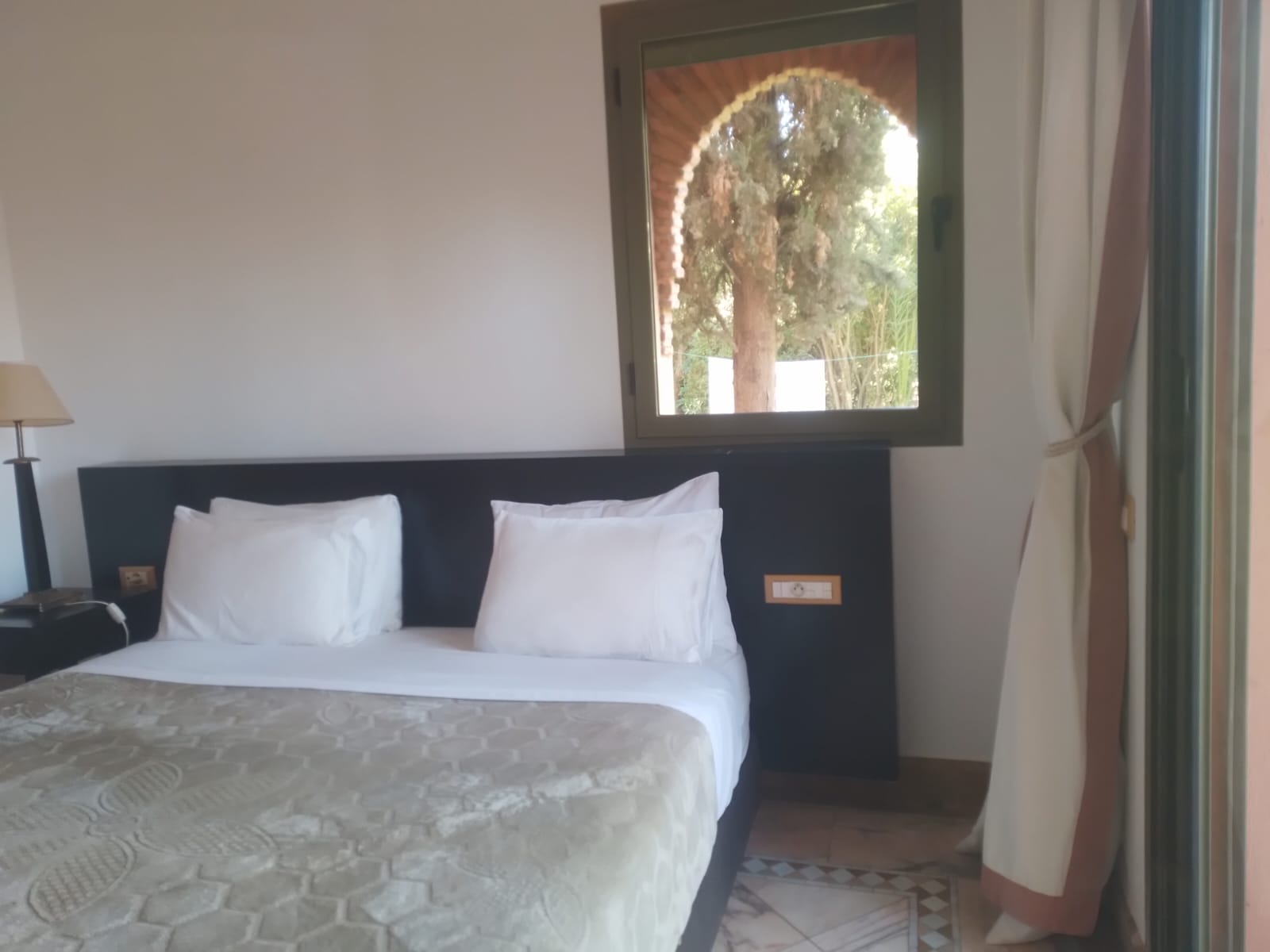 À Vendre – Appartement de Luxe en Rez-de-Jardin à la Palmeraie, Marrakech