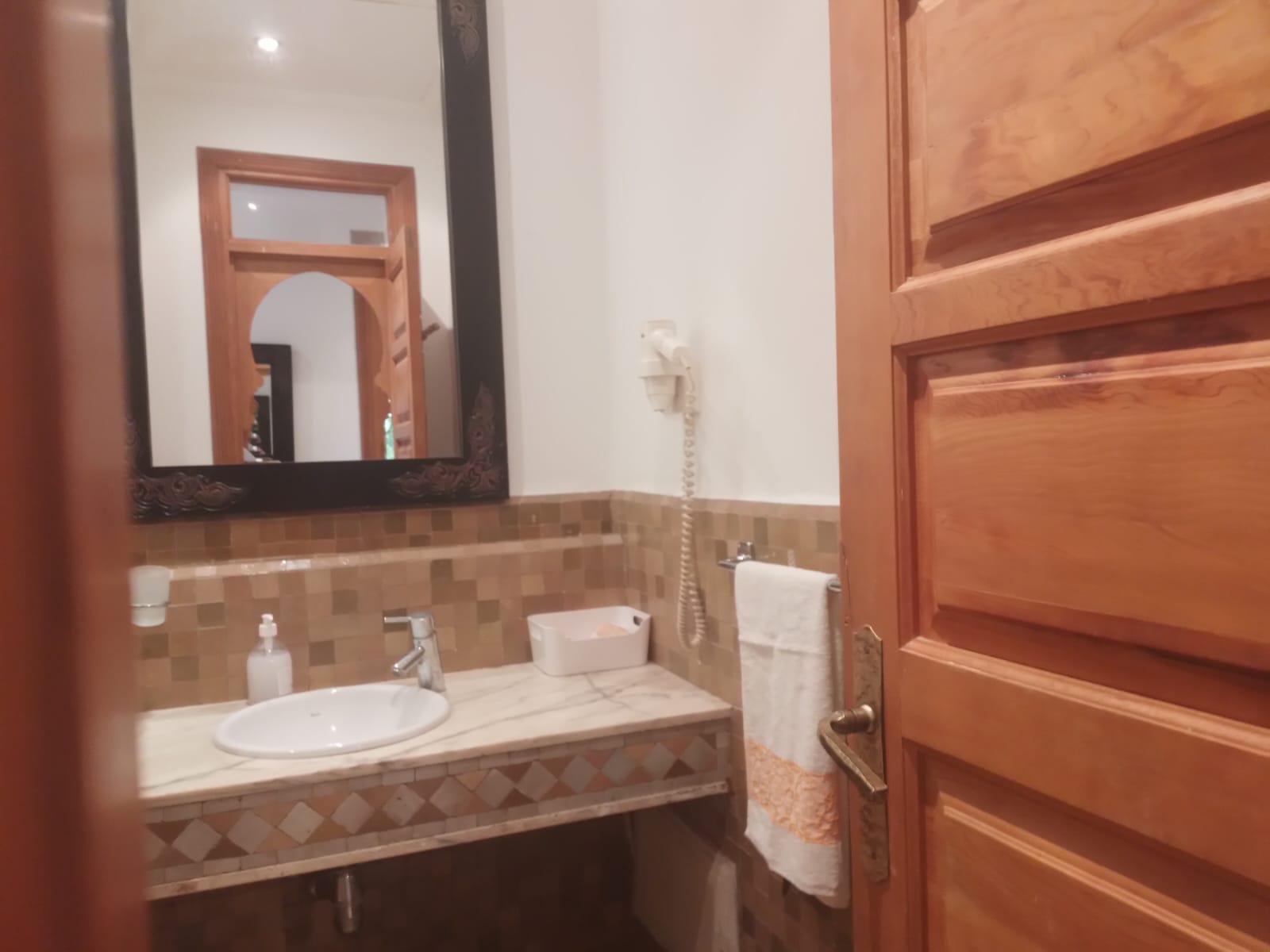 À Vendre – Appartement de Luxe en Rez-de-Jardin à la Palmeraie, Marrakech