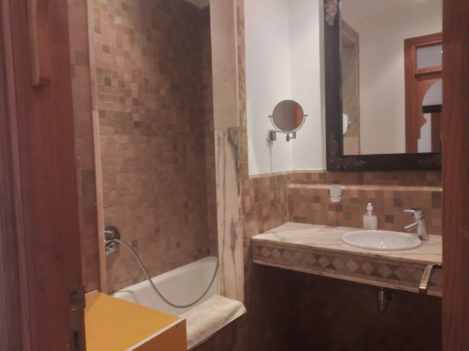 À Vendre – Appartement de Luxe en Rez-de-Jardin à la Palmeraie, Marrakech