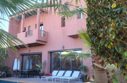 À Vendre – Villa Meublée de Luxe à la Palmeraie