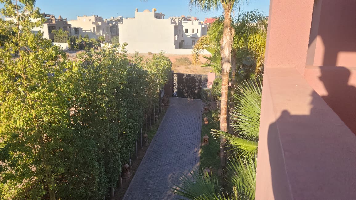 À Vendre – Villa Meublée de Luxe à la Palmeraie