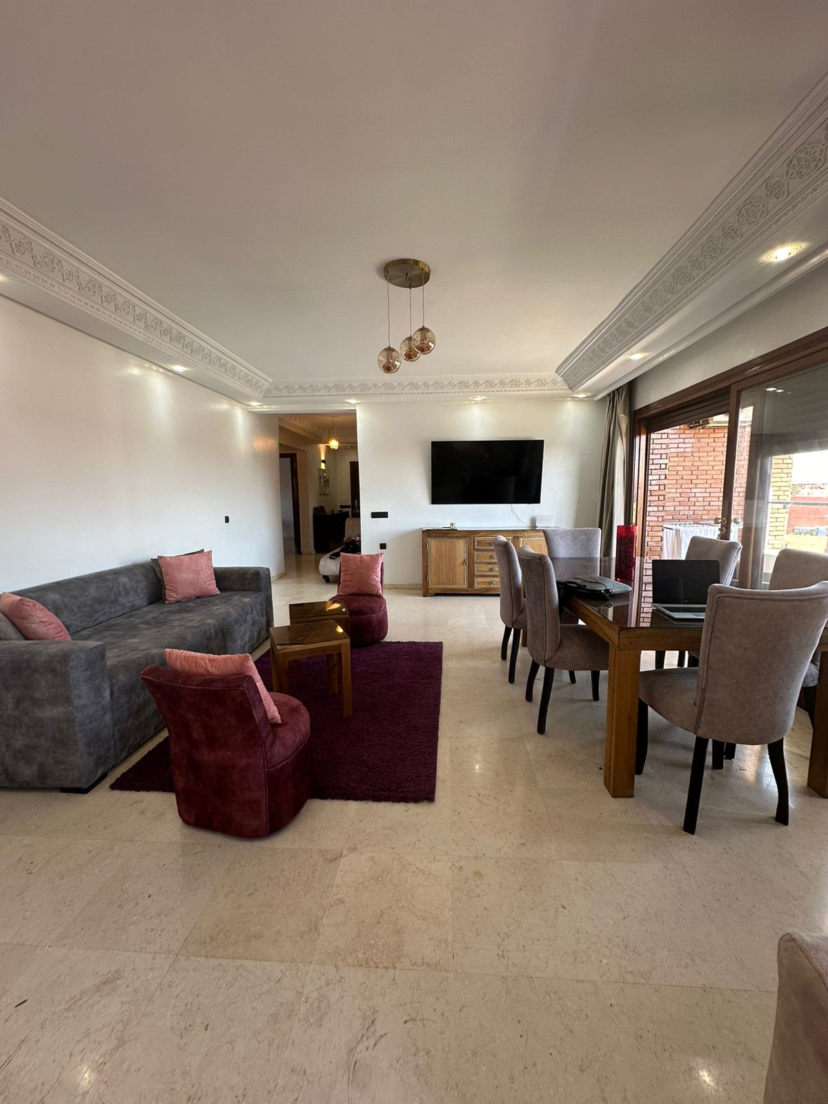 À Louer – Appartement Meublé de Luxe avec Grande Terrasse – Hivernage,