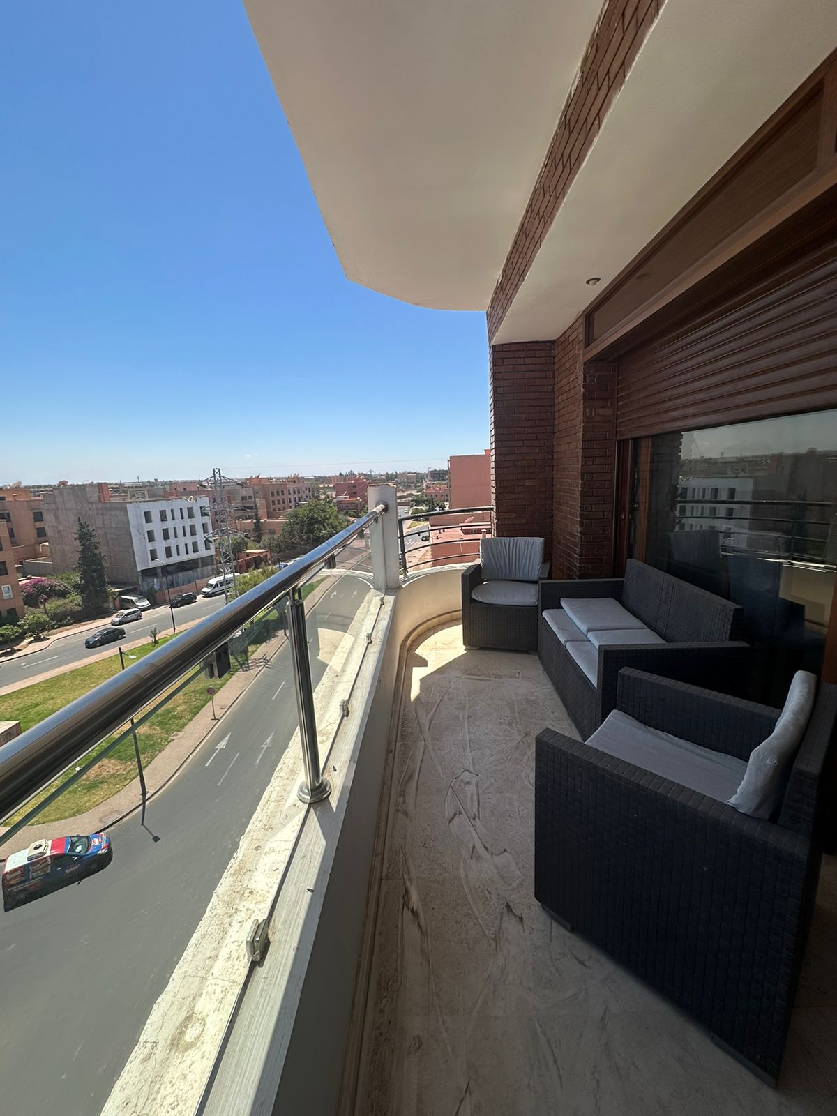 À Louer – Appartement Meublé de Luxe avec Grande Terrasse – Hivernage,