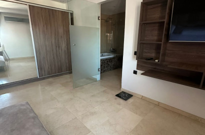 À Louer – Appartement Meublé de Luxe avec Grande Terrasse – Hivernage,