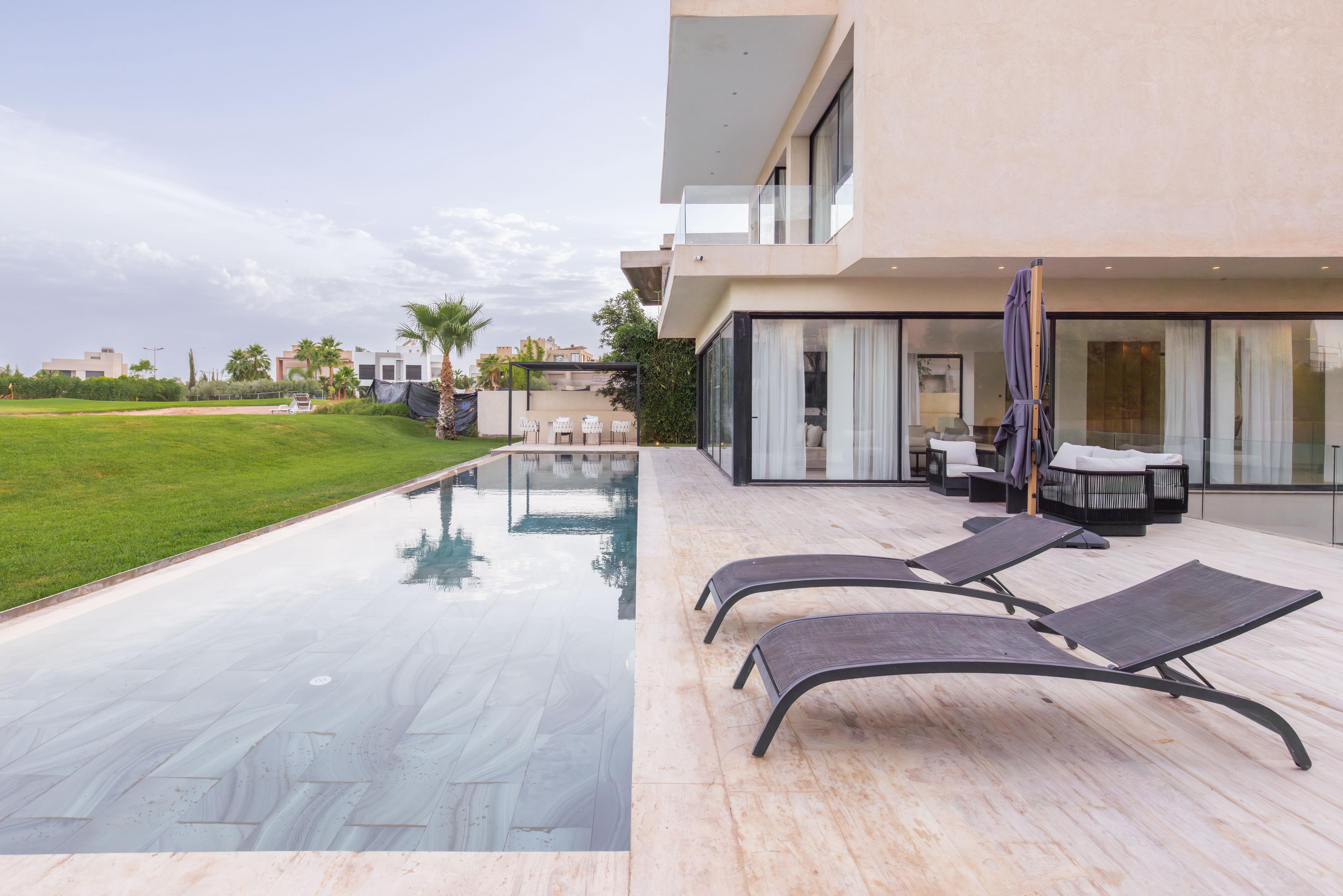Location villa meublée de prestige sur Golf Argan