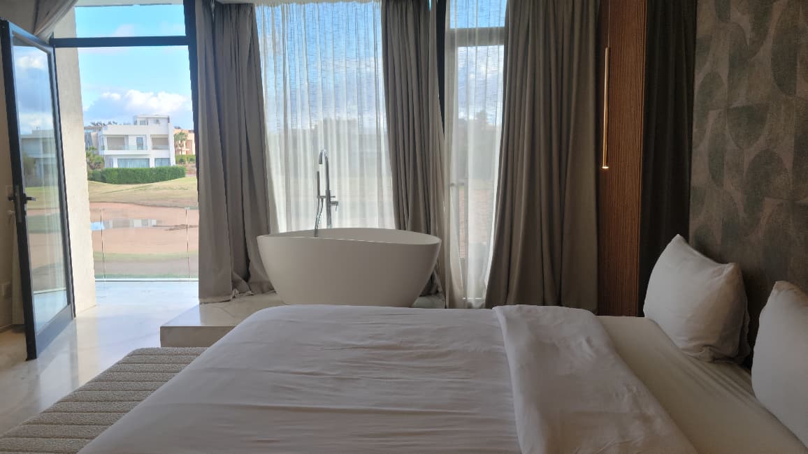 Location villa meublée de prestige sur Golf Argan