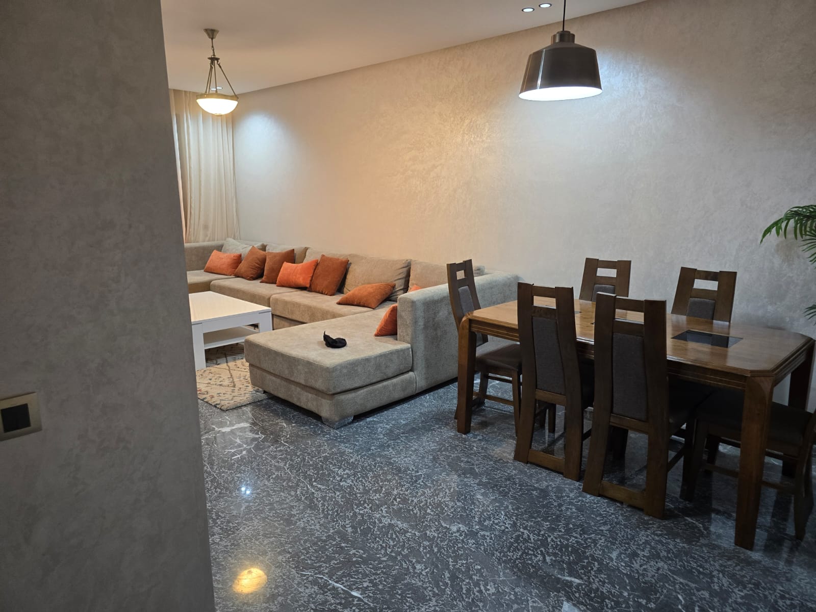 Appartement meublé à vendre a madame plaza