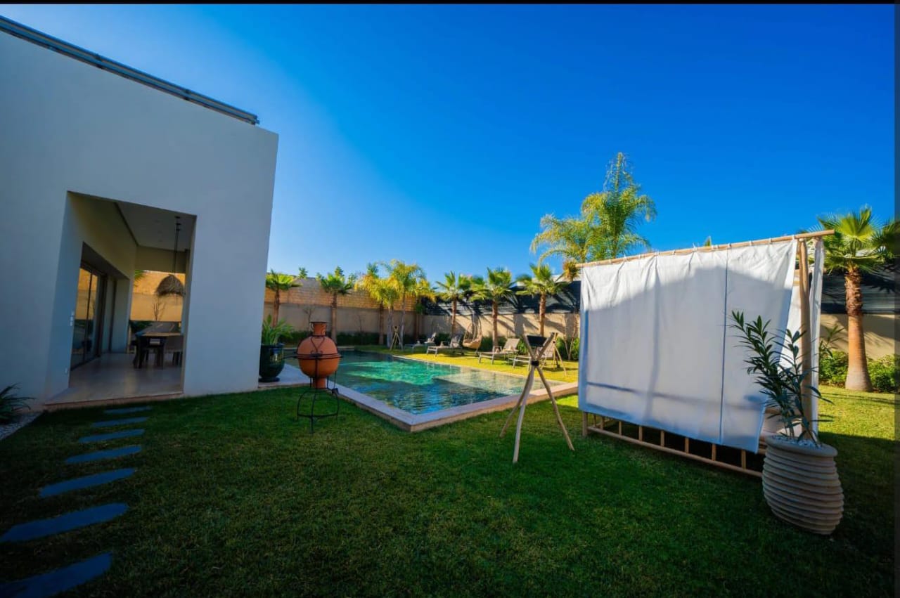 Villa de luxe à vendre – Route de Ouarzazate