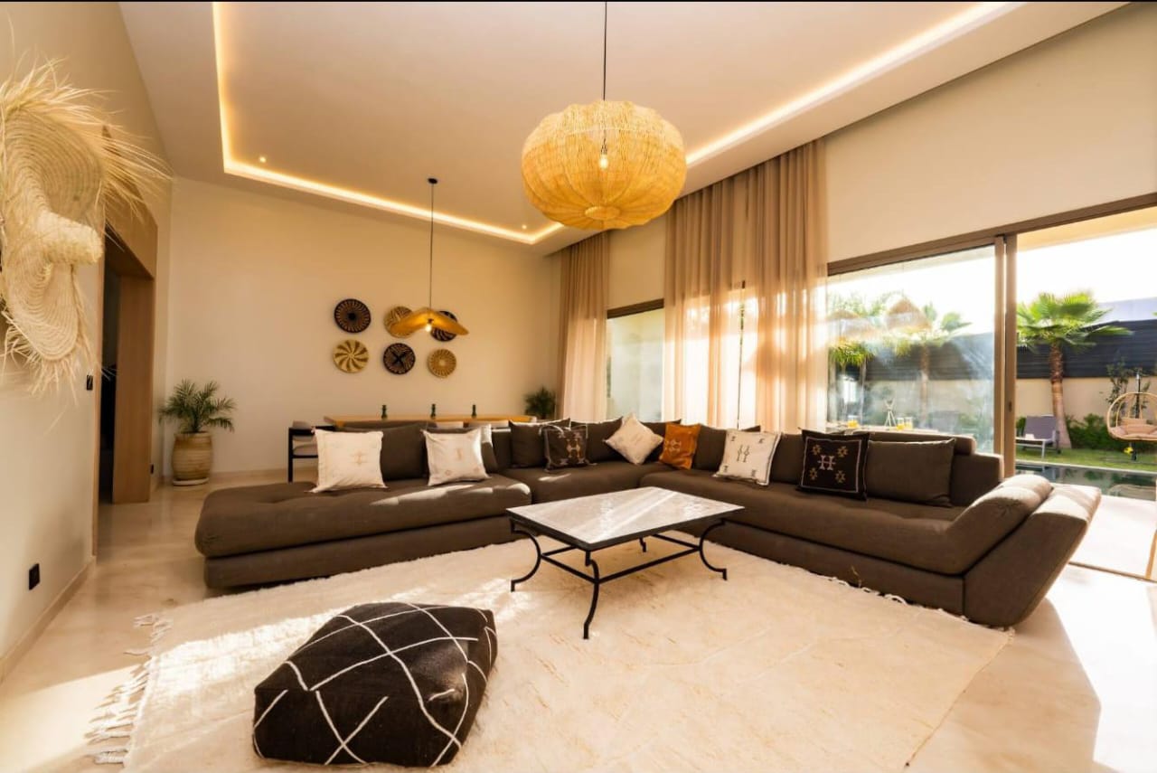 Villa de luxe à vendre – Route de Ouarzazate