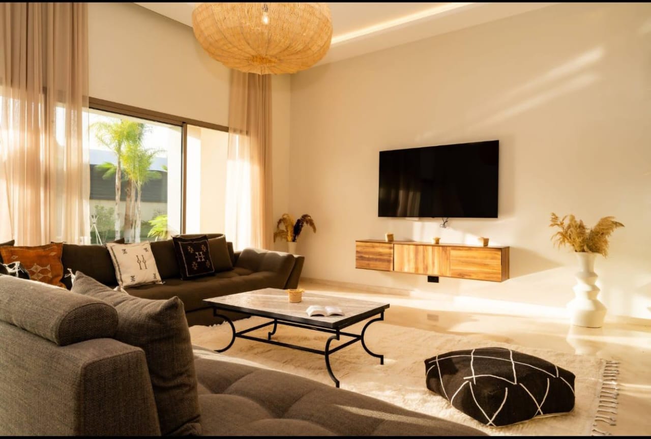 Villa de luxe à vendre – Route de Ouarzazate