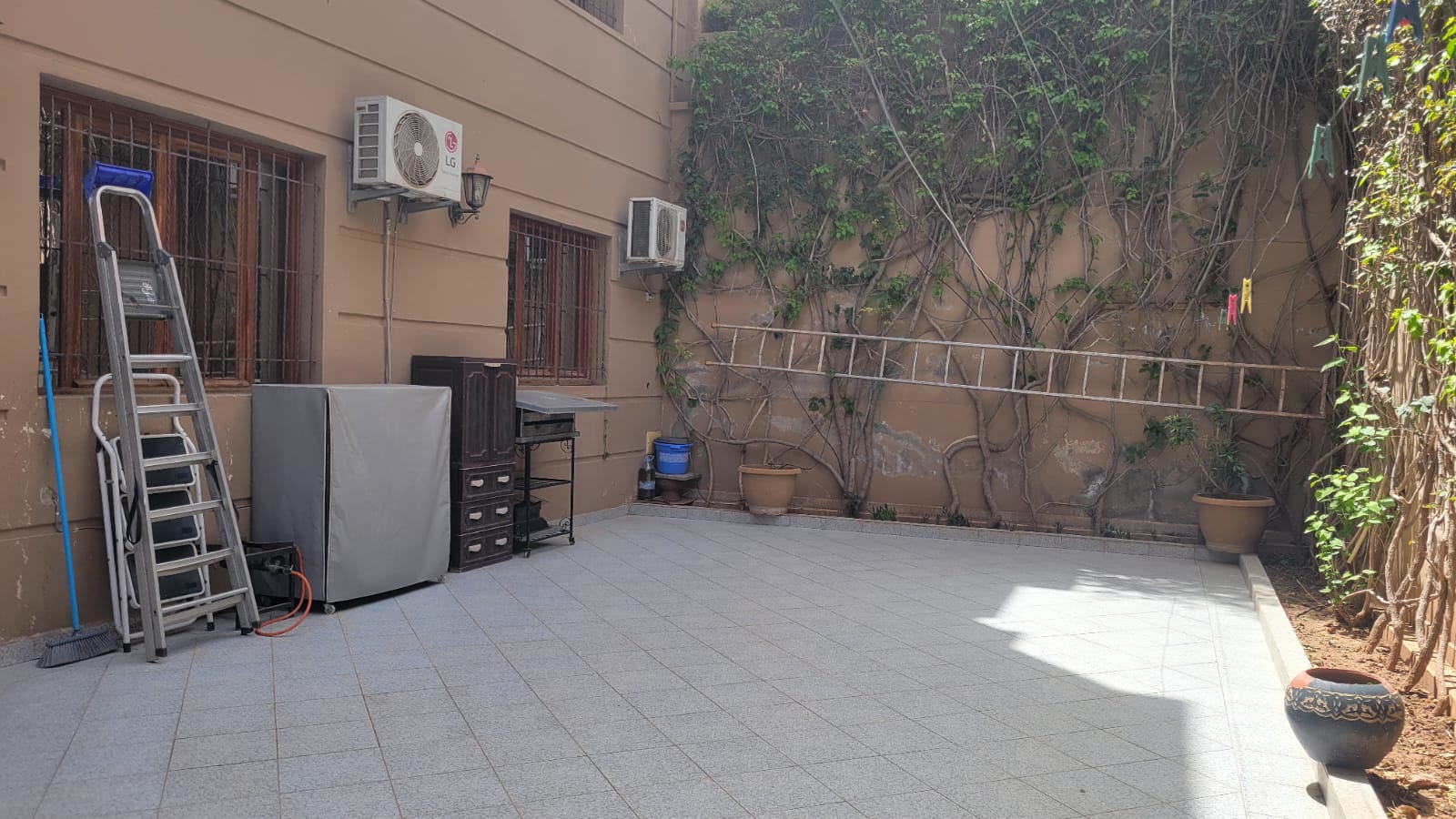 VILLA DE PRESTIGE À VENDRE