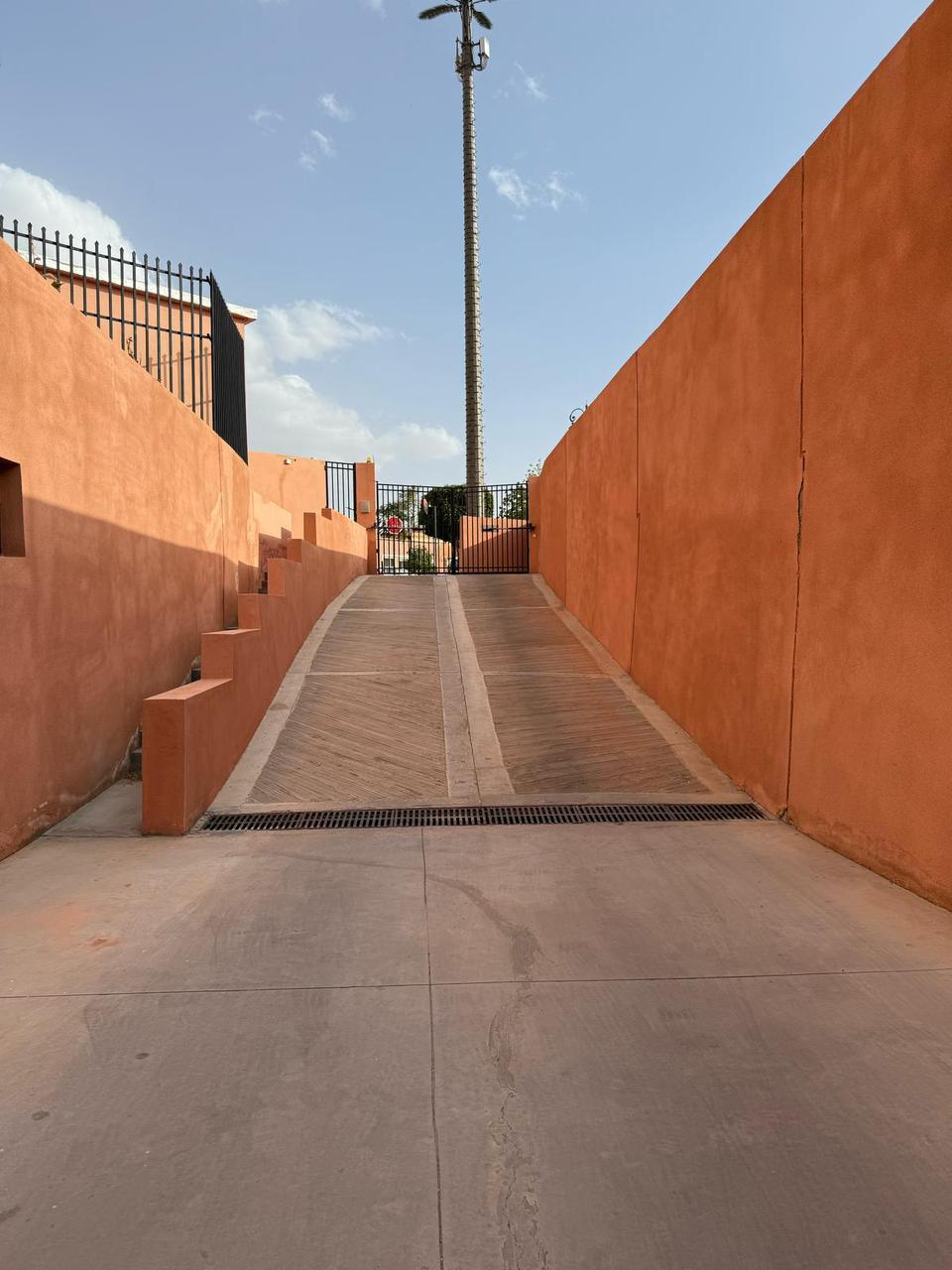APPARTEMENT HAUT STANDING MEUBLÉ À LOUER – ROUTE DE CASA