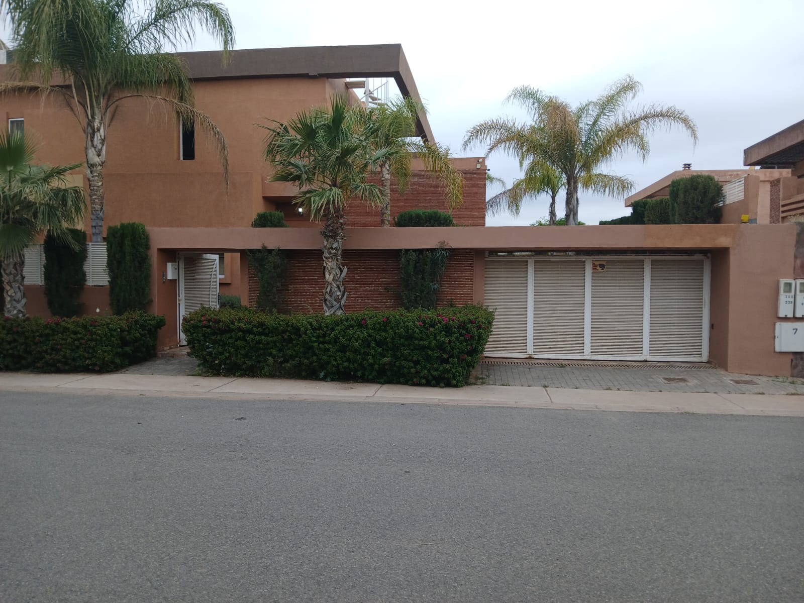 VILLA DE PRESTIGE À VENDRE GOLF AKENZA