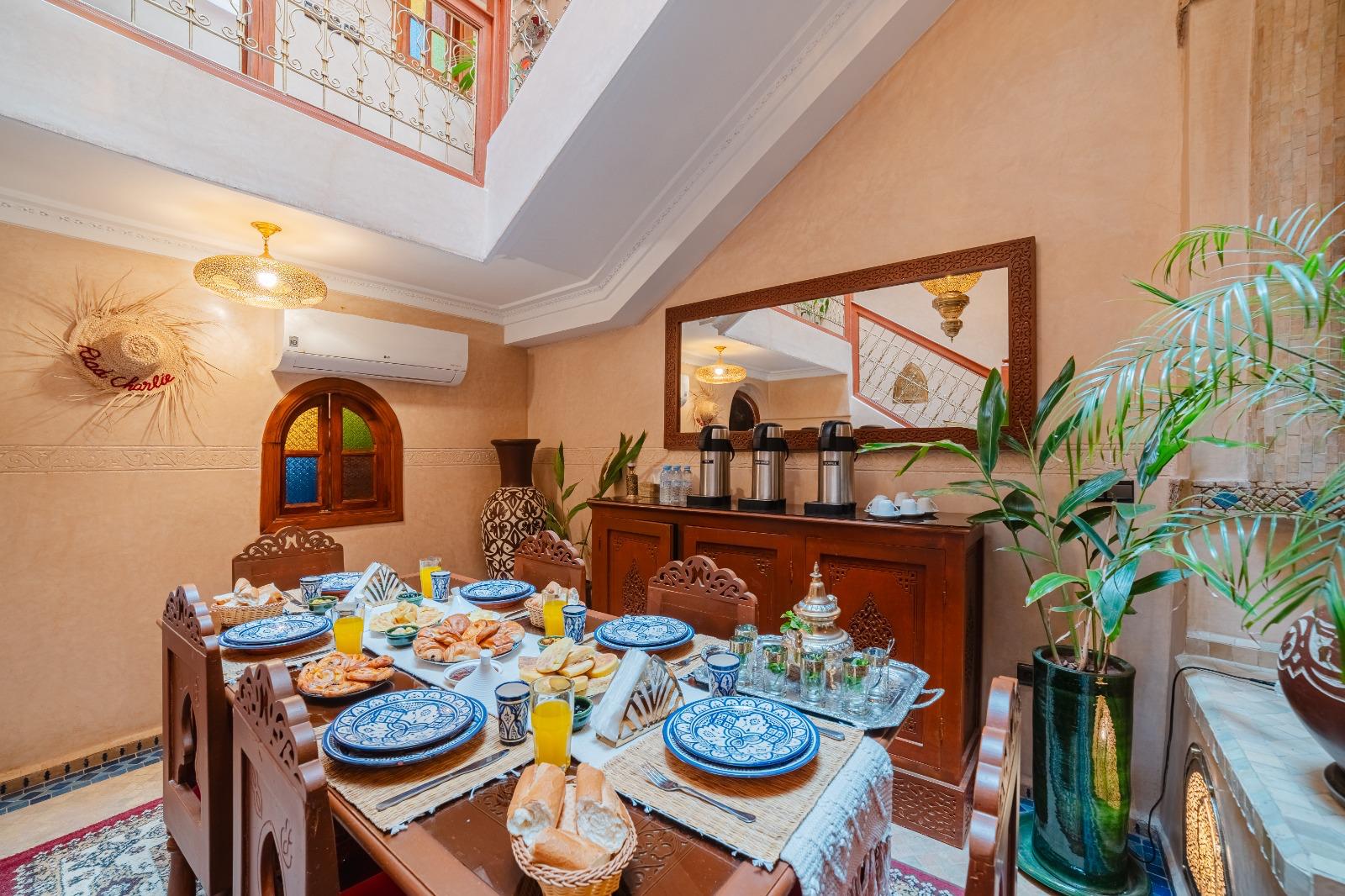 RIAD TITRÉ DE CHARME À VENDRE – KARYA PRIVÉE, MARRAKECH