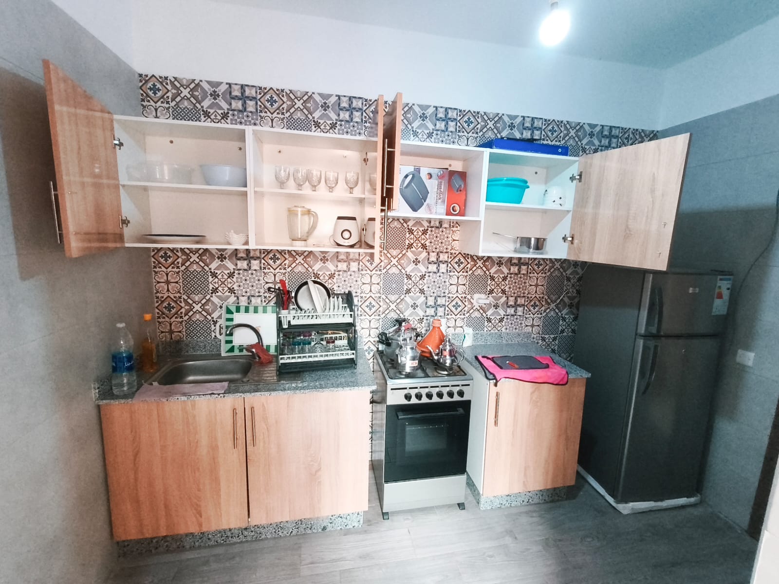 APPARTEMENT MEUBLÉ À LOUER